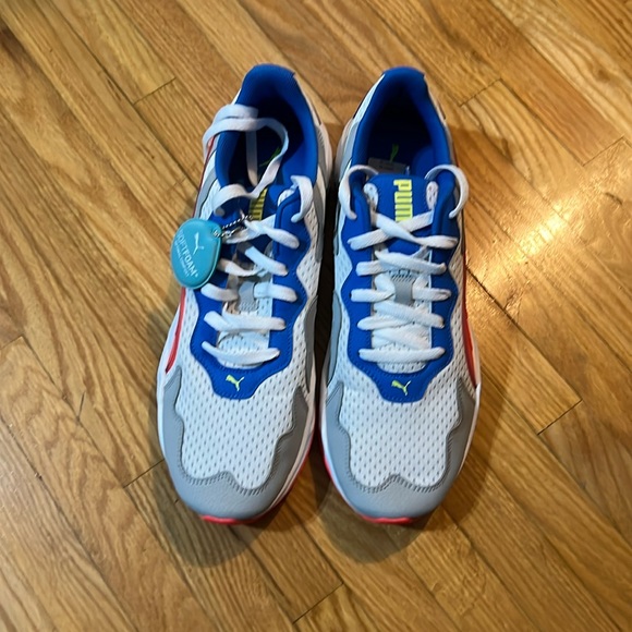 Puma shoes - Picture 1 of 2